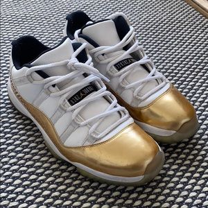 Jordan 11 lows